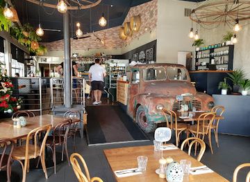 new-zealand/abel-tasman-national-park/restaurant/the-smoking-barrel