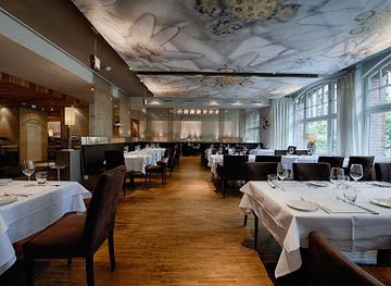 germany/hamburg/altstadt/restaurant/tschebull-restaurant-beisl-bar