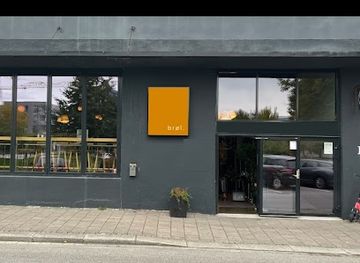 norway/preikestolen/restaurant/brol