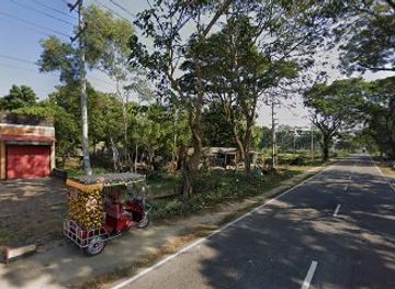 bangladesh/jaflong/restaurant/femboy-hooters