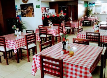 ecuador/salinas/restaurant/food-fun