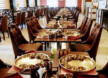 india/varanasi/restaurant/shree-shivay-thali-dining-varanasi