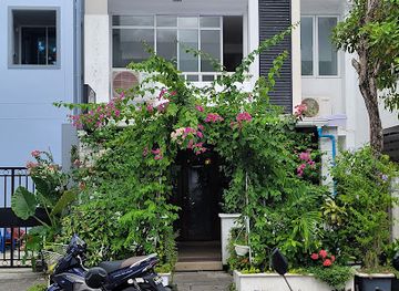 maldives/hulhumale/restaurant/central-park-cafe-bistro