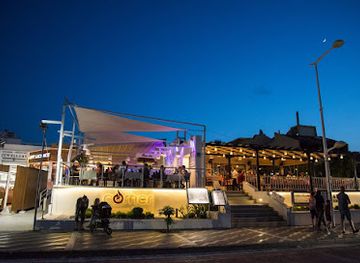 cyprus/konnos-beach/restaurant/the-corner-restaurant-flambe