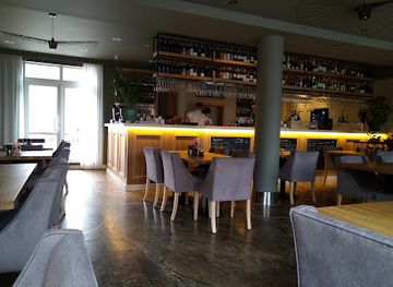 poland/gdansk/oliwa/restaurant/ristorante-con-giardino