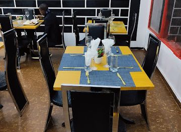 cameroon/banyang-mbo-wildlife-sanctuary/restaurant/restaurant-quick-n-cheap