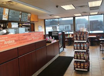 connecticut/hammonasset-beach-state-park/restaurant/dunkin