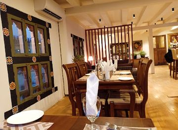 bhutan/thimphu/restaurant/old-thimphu-restaurant-bar