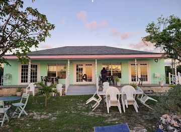 the-bahamas/acklins/restaurant/cooliemae-s-sunset-by-the-sea