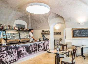 hungary/keszthely/restaurant/zenit-kavehaz-pizza