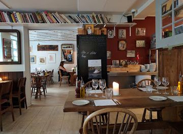 denmark/copenhagen/osterbro/restaurant/hos-fischer