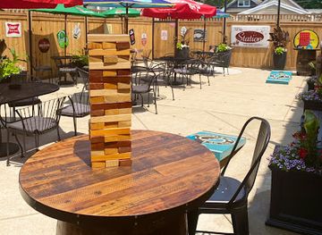 illinois/berwyn/restaurant/fill-up-station