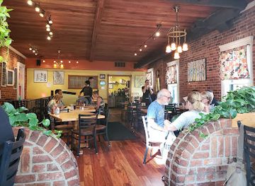 michigan/kalamazoo/restaurant/crow-s-nest