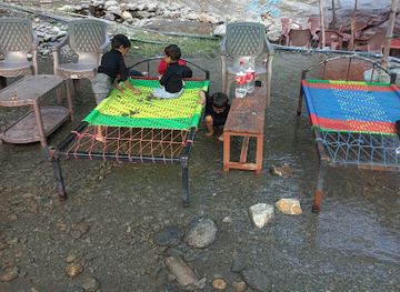 pakistan/kaghan/restaurant/restaurant-at-waterfall