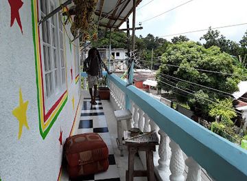 jamaica/port-antonio/restaurant/lincoln-s-deli-desserts