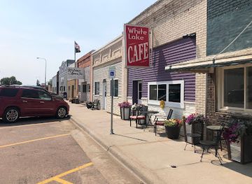 south-dakota/lake-francis-case/restaurant/white-lake-cafe