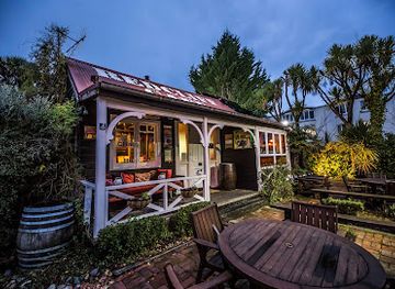 new-zealand/fiordland-national-park/restaurant/redcliff-restaurant-and-bar
