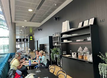 iceland/keflavik/restaurant/hja-hollu