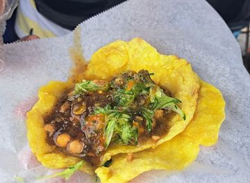 saint-lucia/castries/restaurant/abi-s-doubles-castries-central-market