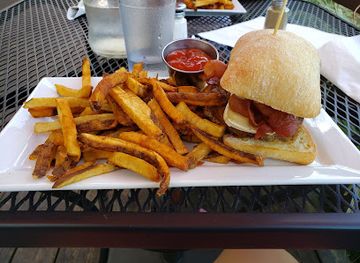 west-virginia/wheeling/restaurant/avenue-eats