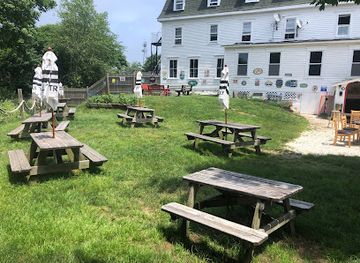 rhode-island/block-island/restaurant/club-soda