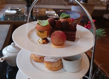 united-kingdom/london/restaurant/the-delany-drawing-room-at-dukes-london