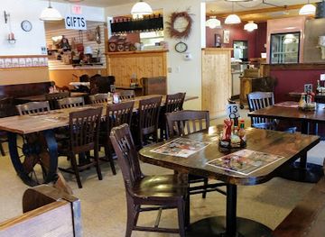 montana/the-mission-mountains/restaurant/mama-s-kitchen-table