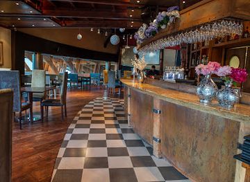 argentina/el-calafate/restaurant/humus-resto-bar