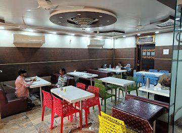 india/lucknow/aminabad/restaurant/kareem-kababi