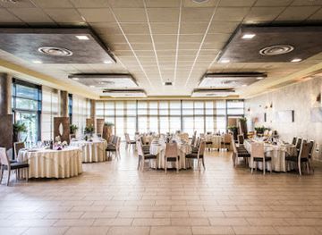 italy/langhe/restaurant/la-porta-delle-langhe-location-eventi-matrimoni-e-ristorante-per-eventi-privati-e-aziendali