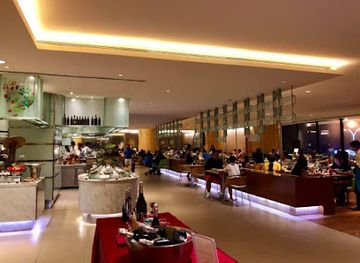 vietnam/nha-trang/restaurant/feast-buffet-restaurant