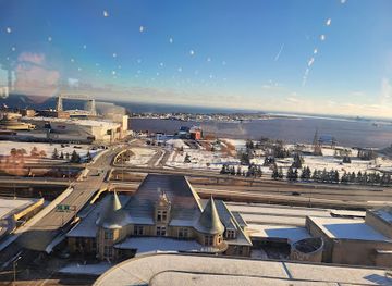 minnesota/duluth/restaurant/harbor-360