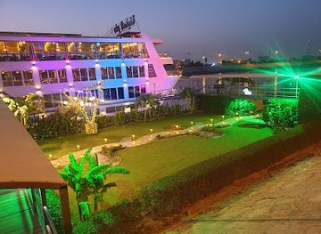 iraq/baghdad/al-jadriya/restaurant/jadiriyah-floating-restaurant