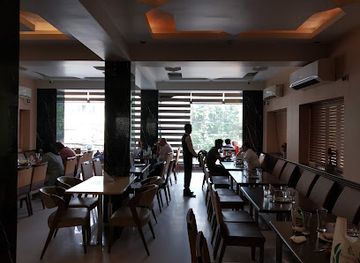 india/kolkata/ballygunge/restaurant/royal-indian-restaurant