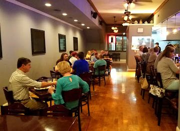 virginia/roanoke/downtown-roanoke/restaurant/bernard-s-gastropub-eatery