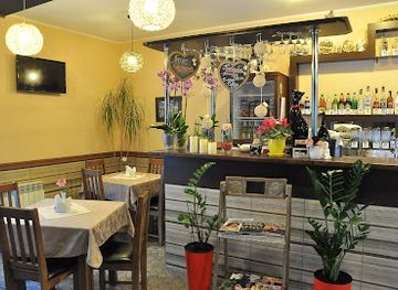 ukraine/lutsk/restaurant/praga