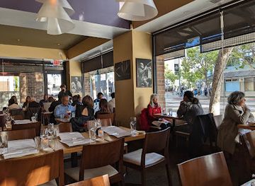 california/oakland/downtown-oakland/restaurant/yoshi-s