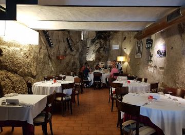 italy/emilia-romagna-riviera/restaurant/la-grotta