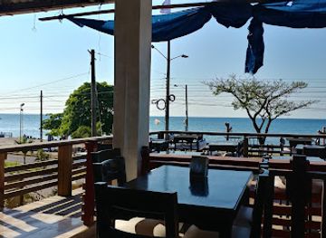 honduras/la-ceiba/restaurant/costa-azul-bar-grill
