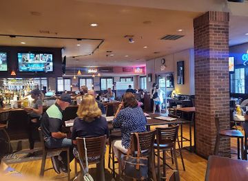 illinois/champaign/restaurant/billy-barooz-pub-grill