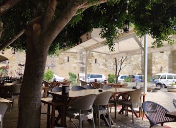 cyprus/tylliria-region/restaurant/ledrahan