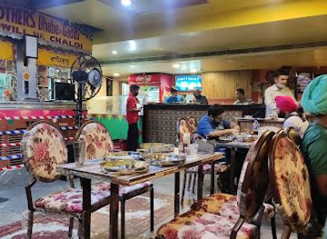 india/amritsar/golden-temple-complex/restaurant/bade-bhai-ka-brothers-dhaba