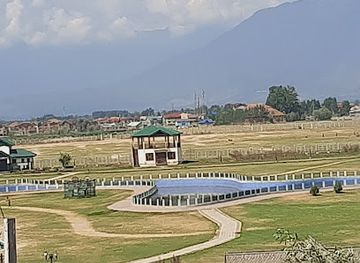 india/kashmir-great-lakes/restaurant/dine-n-view-cafe-and-resturant