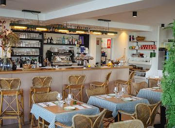 france/normandy-coast/restaurant/le-comptoir-du-beau-rivage