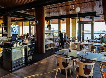 finland/helsinki/katajanokka/restaurant/allas-restaurants