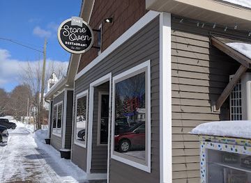 michigan/sleeping-bear-dunes-national-lakeshore/restaurant/stone-oven