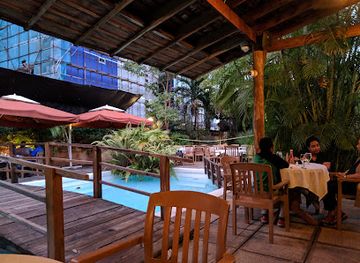 jamaica/st-thomas-lowlands/restaurant/south-avenue-grill