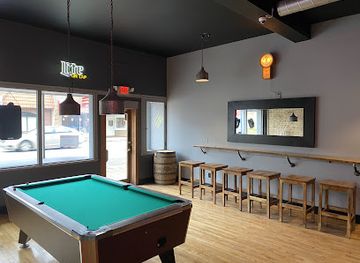 wisconsin/racine/restaurant/dunk-s-public-house