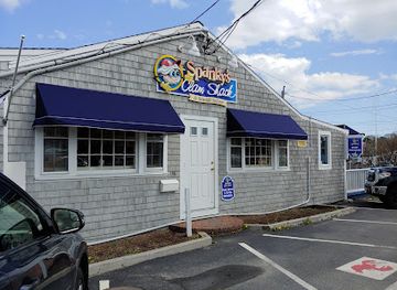 massachusetts/hyannis/restaurant/spanky-s-clam-shack-and-seaside-saloon