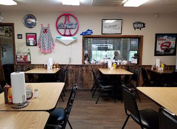 kentucky/bowling-green/restaurant/smokey-pig-bar-b-q